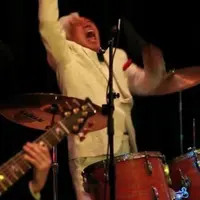 Yes, nonton videonya ini bahkan nggak sampai 5 menit, tapi mampu bikin kamu ketawa gak berhenti sampai 5 hari! Seperti apa kelucuannya?