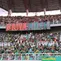 Relasi Bonek dan The Jakmania yang sangat baik terlihat dalam duel antara Persebaya Surabaya kontra Persija Jakarta dalam laga pekan 11 BRI Liga 1 2024/2025 di Stadion Gelora Bung Tomo, Surabaya, Jumat (22/11/2024). (Bola.com/Aditya Wany)