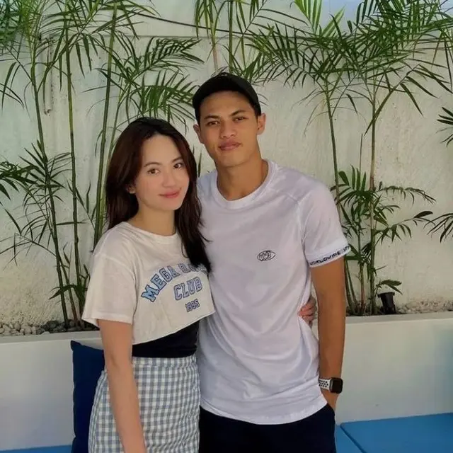 Alfeandra Dewangga dan Vivi Novika