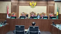 Nadiem Makarim Akhirnya Muncul Kembali di Persidangan