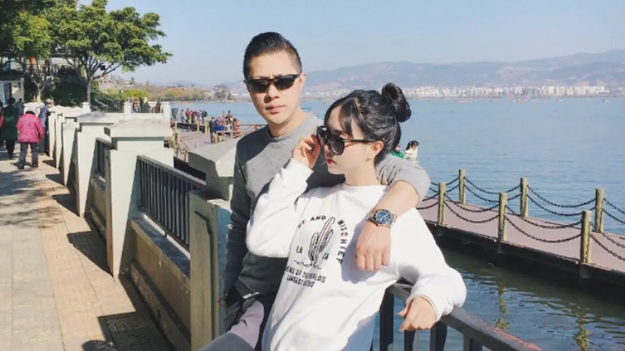 Waw! Lelaki Ini yang Disangka Pacar Ternyata Ayahnya