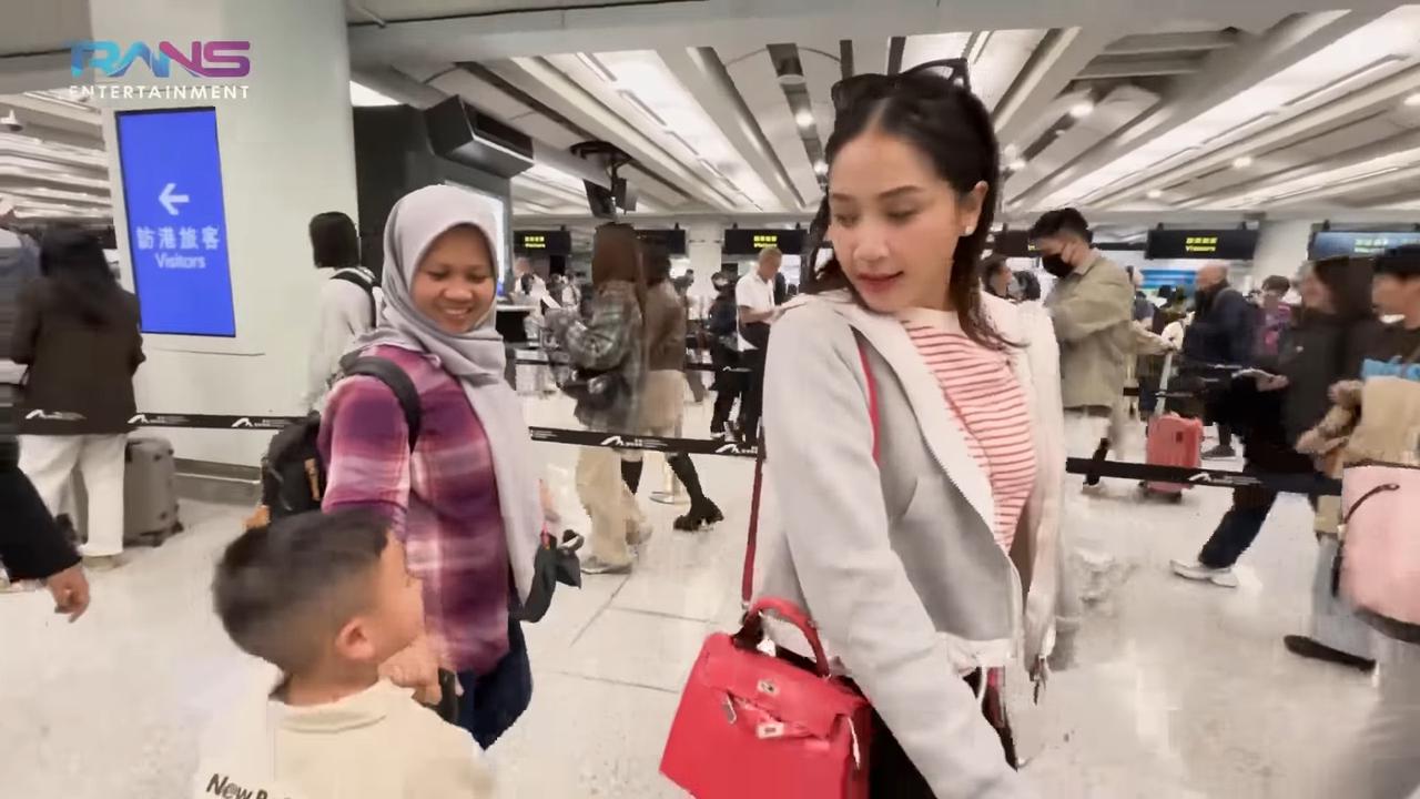 Lucunya Nagita Slavina Cerita Rayyanza Ngomel Terus Sepanjang Perjalanan Menuju Hong Kong, Kesal Tak Sampai-sampai