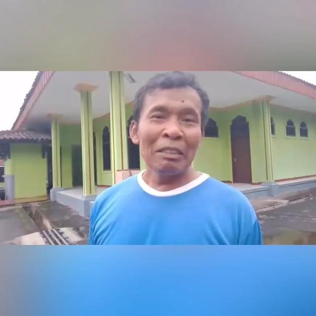 [Fimela] Umar, mantan asisten Nike Ardilla.