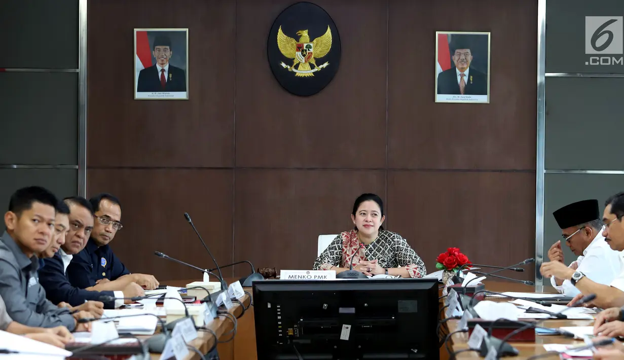Suasana rapat tingkat menteri di Kantor Kemenko PMK, Jakarta, Kamis (17/5). Rapat tersebut membahas  keamanan jelang Asian Games 2018. (Liputan6.com/Johan Tallo)