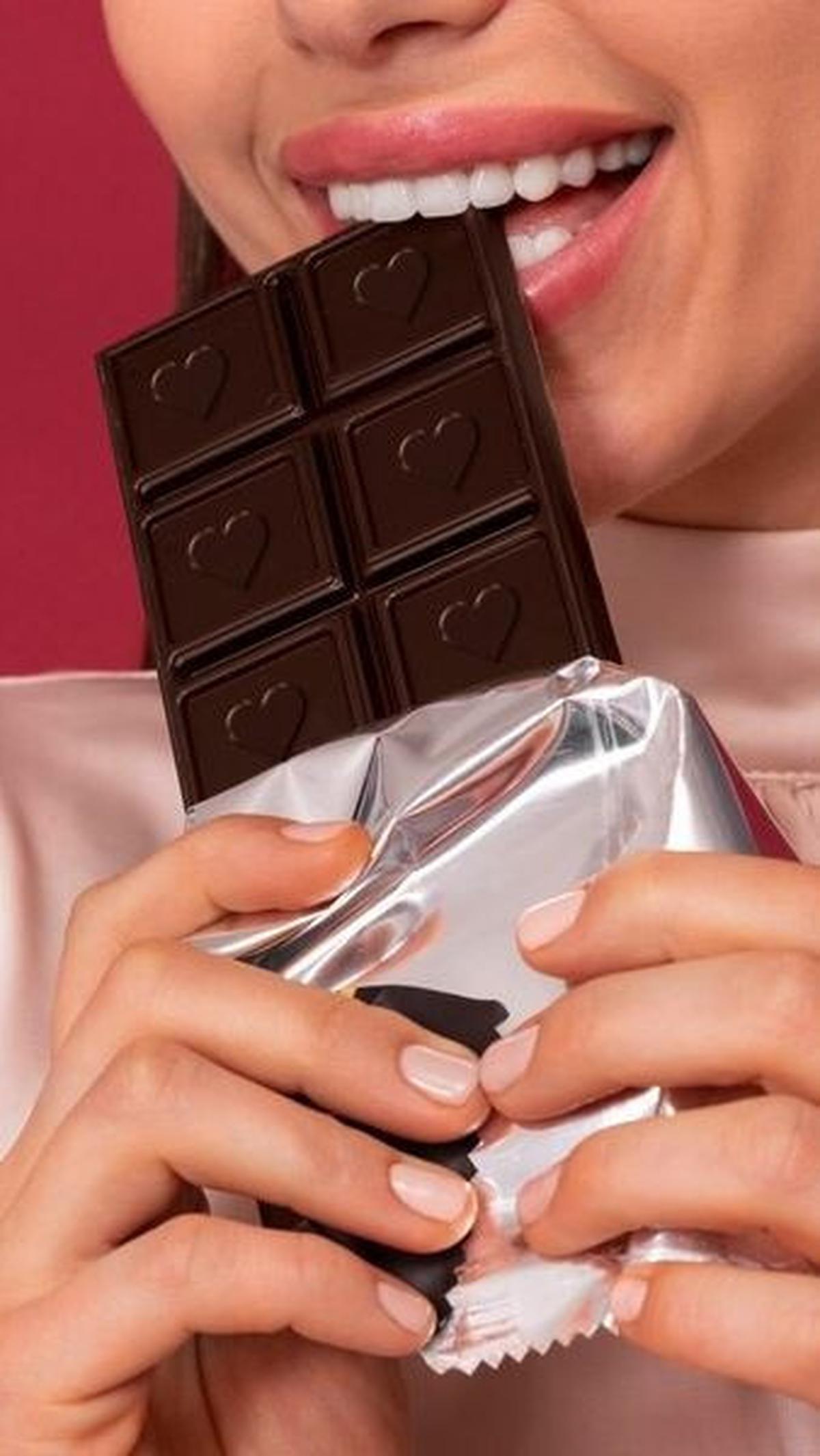 10. Cokelat Hitam