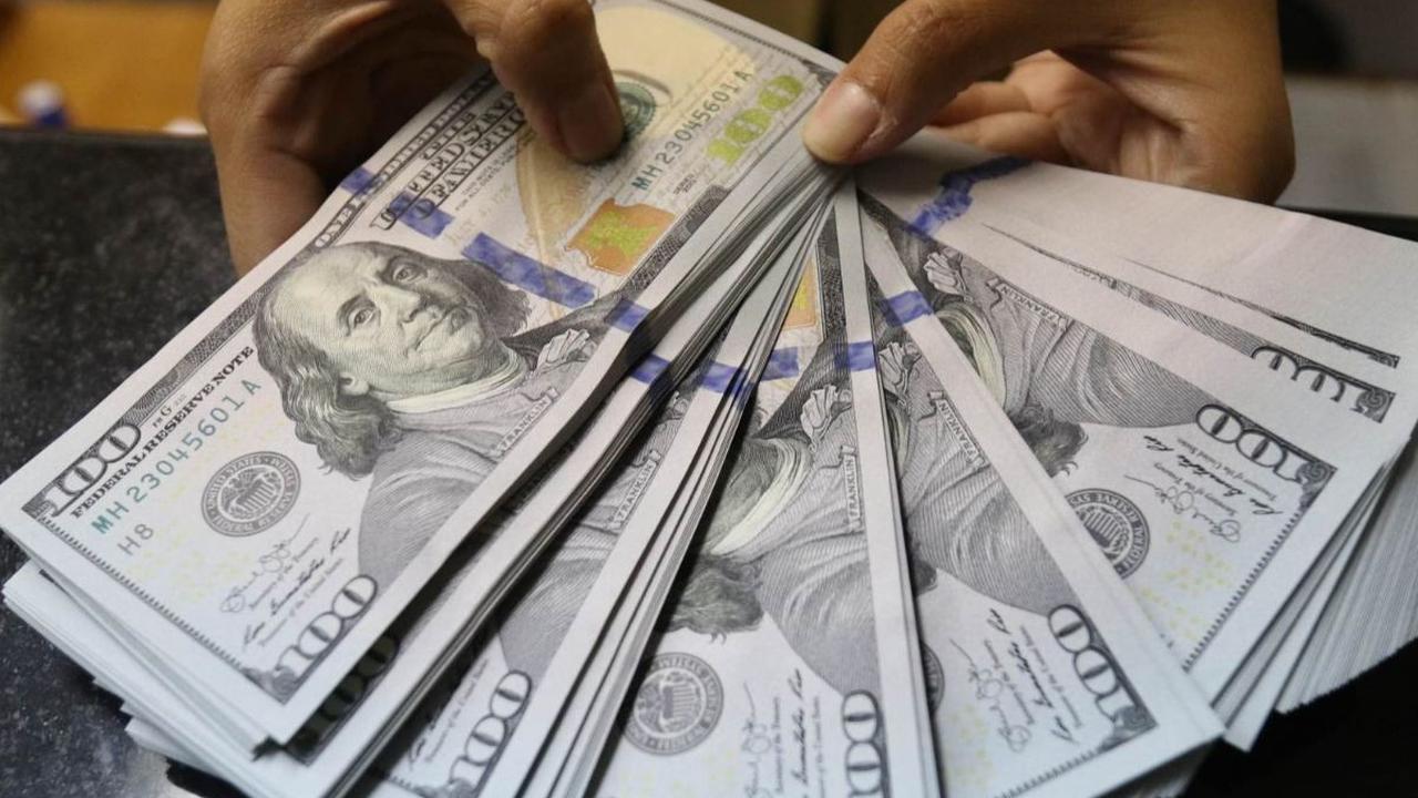 Sementera untuk angka dasar tunjangan luar negeri yang diterima Rosan diperkirakan sebesar USD 7.200 atau Rp 107 juta, karena dirinya ditempatkan di Washington DC, Amerika Serikat.