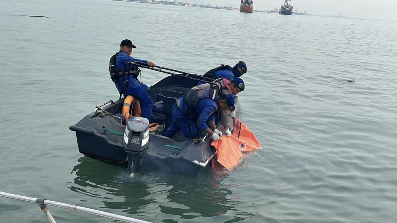 Kapal Pengangkut Besi Tua Tenggelam di Perairan Gresik, Dua ABK Tewas dan Satu Masih Hilang