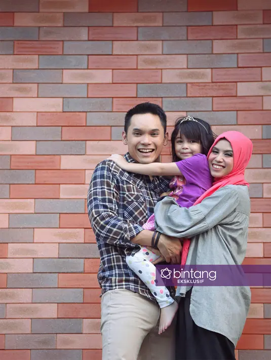 "Keluarga sih support banget kita nikah, tapi banyak yang meragukan juga. Karena habis nikah aja kita langsung berantem loh," ujar Ben Kasyafani saat berbincang bersama Bintang.com beberapa waktu lalu. (Bambang E Ros/Bintang.com)