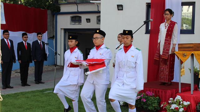 Upacara Bendera HUT RI ke-74 di KBRI Slowakia (Liputan6/KBRI Slowakia)