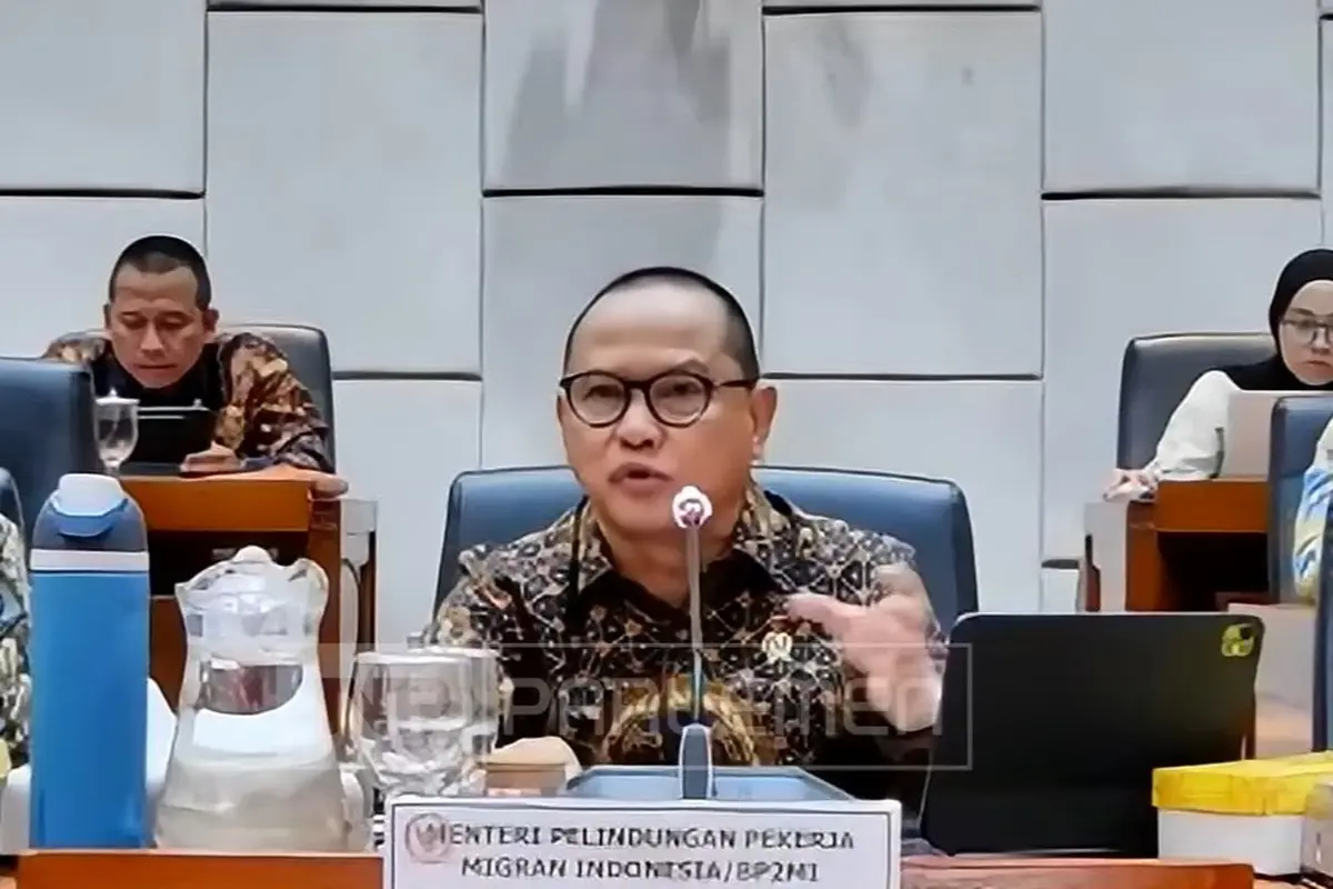 Menteri Pelindungan Pekerja Migran Indonesia (P2MI) / Kepala BP2MI, Mukhtarudin, dalam Rapat Kerja dengan Komisi IX DPR, Jumat (17/7/2026). (Liputan6.com/Arief)