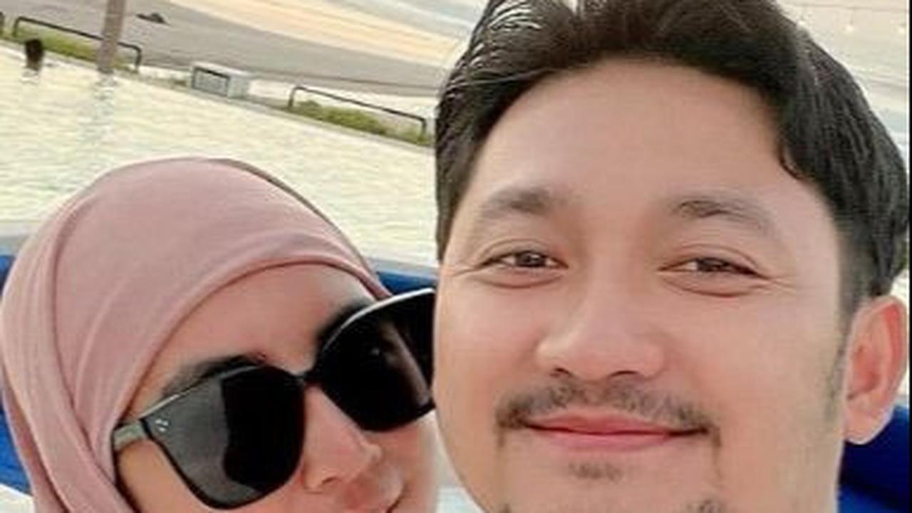 Ingin Cepat Diberi Keturunan, Begini Potret Kedekatan Angga Wijaya dengan 2 Putri Sambungnya