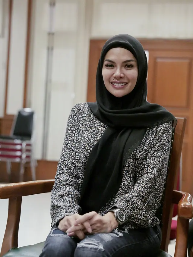 [Bintang] Nikita Mirzani