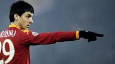 Gaya bek AS Roma asal Argentina yang dipinjam dari Inter Milan Nicolas Burdisso di laga lanjutan Serie A melawan Palermo di Olimpico, Roma, 13 Februari 2010. AFP PHOTO / Filippo MONTEFORTE 