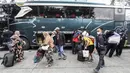 <p>Calon penumpang bersiap menaiki bus Antar Kota Antar Provinsi (AKAP) di Terminal Grogol, Jakarta Barat, Kamis (28/4/2022). Jelang Hari Raya Idul Fitri, Terminal Grogol mulai dipadati pemudik yang akan pulang ke kampung halaman untuk merayakan Lebaran. (Liputan6.com/Johan Tallo)</p>