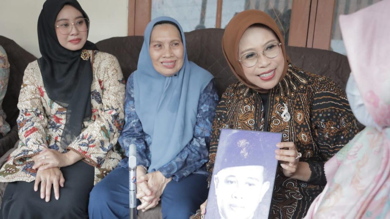 Peringati 10 November, Kemensos Anjangsana ke Keluarga Pahlawan