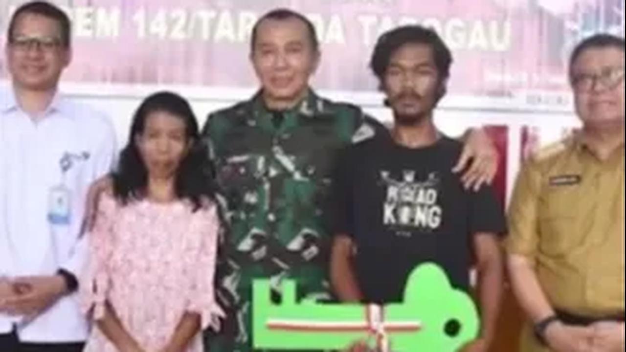 Jenderal Minta agar Erni Mendoakan yang Terbaik untuk Para Tentara