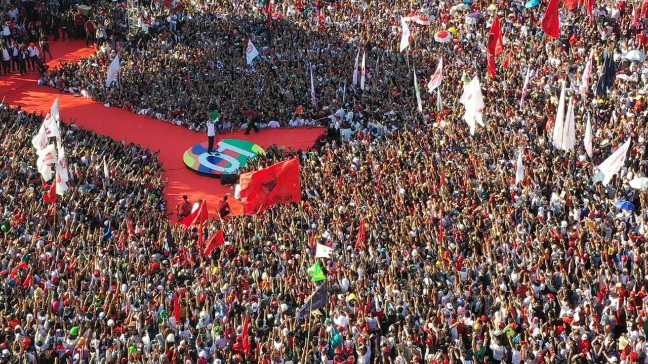 Kampanye Jokowi di Batam Dipadati Ribuan Pendukung