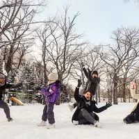 Keluarga Mona Ratuliu