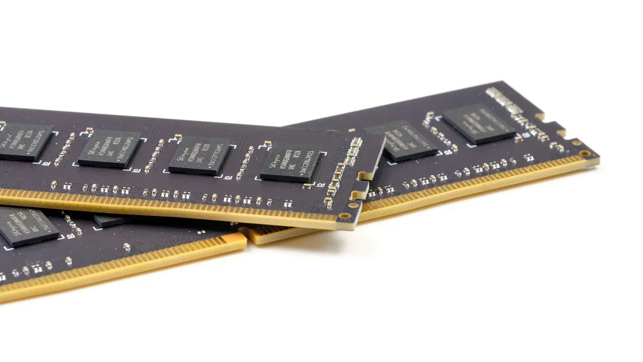 RAM (Random Access Memory)