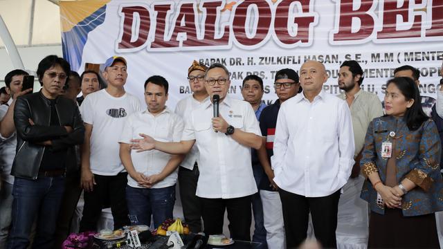 Mendag Tegaskan Pemerintah Beri Kelonggaran Bagi Pedagang Habiskan Stok Pakaian Bekas Impor