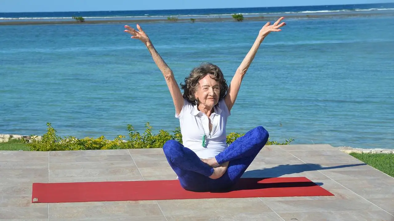 nenek yoga