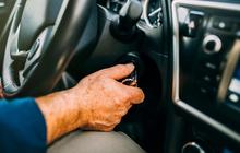 Ini kebiasaan buruk saat mematikan mesin mobil dapat menyebabkan umur mesin menjadi lebih pendek.