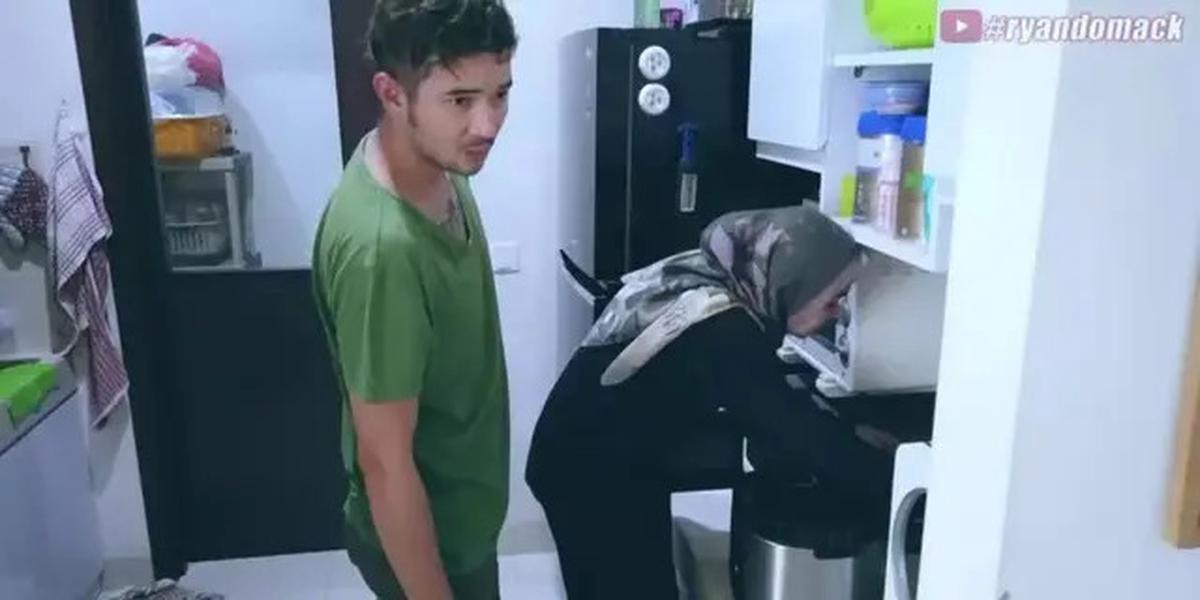 Potret Dapur Minimalis di Rumah Aryani Fitriana dan Donny Michael, Modelnya Simpel Tapi Estetik