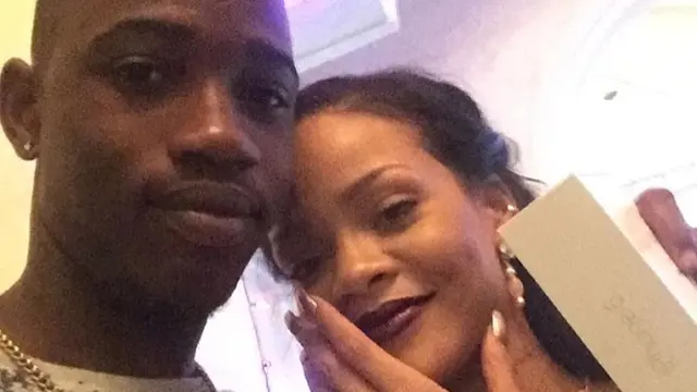 Rihanna dan Mendiang Sepupunya