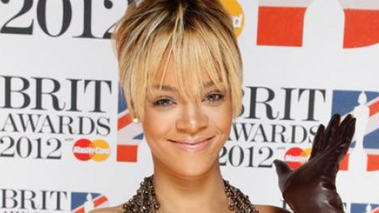 Rihanna: Isu body double itu omong kosong!