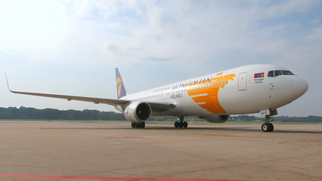 Singapura Sambut Kedatangan MIAT Mongolian Airlines 