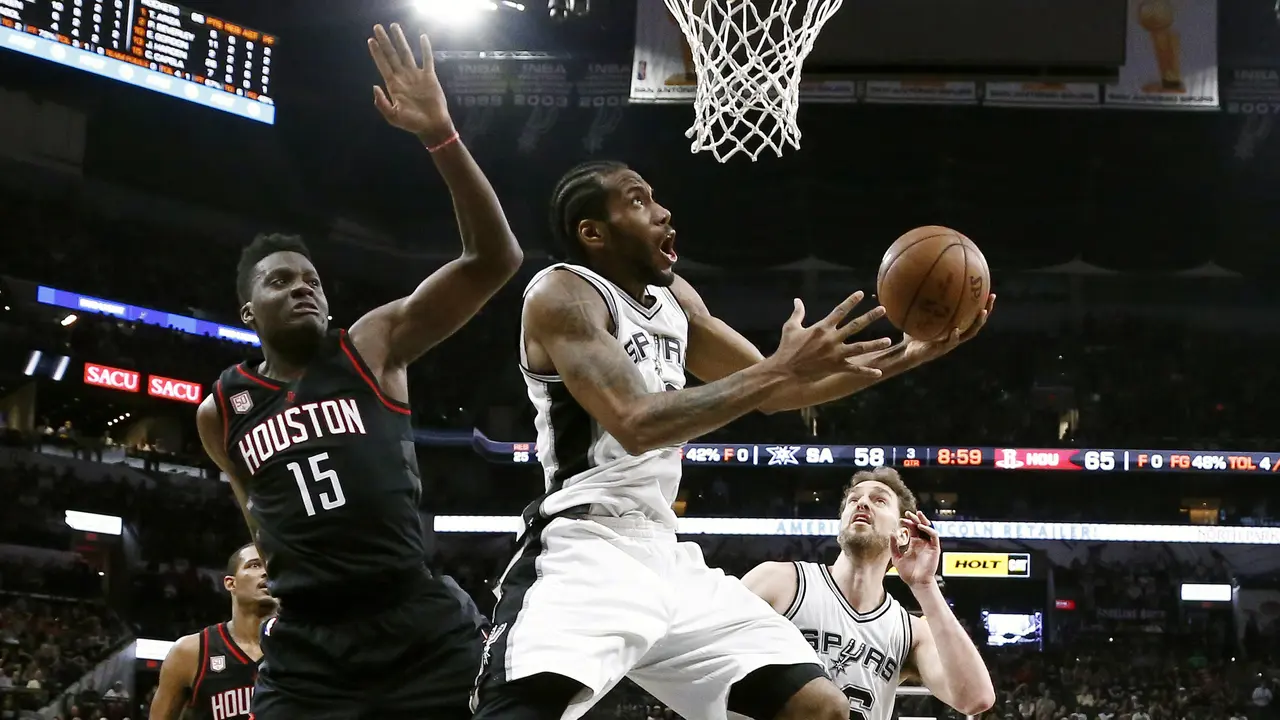Pebasket Houston Rockets, Clint Capela