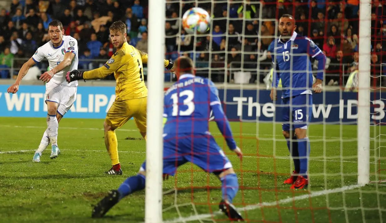 Tak puas, Italia bantai Liechtenstein di leg kedua kualifikasi Euro 2020 pada 15 Oktober 2019. Skuat asuhan Mancini kali ini bantai 5-0, hanya selisih satu gol dari perjumpaan leg pertamanya. (Foto: AFP/Stefan Wermuth)