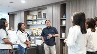PNM memberangkatkan karyawan kristiani dari Kupang dan Flores, Nusa Tenggara Timur untuk Wisata Religi ke Vatikan. (Liputan6.com/ ist)