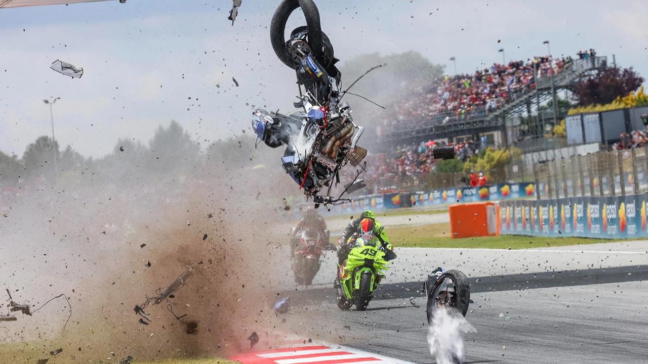 FOTO: Detik Detik Alex Marquez Terlempar dalam Kecelakaan Horor MotoGP Catalunya 2026