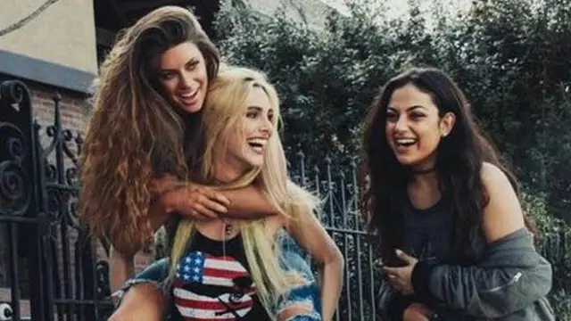 [Bintang] Sedih atau Bahagia, 3 Zodiak Ini Selalu Tampak Menyenangkan