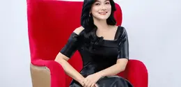 Titi Kamal resmi menjadi Brand Ambassador B Clinic, hadirkan kampanye “Teliti Maksimal” untuk perawatan kecantikan yang lebih berkualitas.