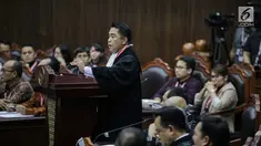 Ketua Kuasa Hukum KPU untuk Pilpres, Ali Nurdin memberikan keterangan dalam sidang sengketa Pilpres 2019 di Gedung MK, Jakarta, Selasa (18/6/2019). Sidang tersebut beragendakan mendengarkan jawaban dari termohon. (Liputan6.com/Faizal Fanani)