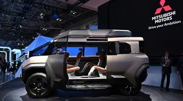 Mitsubishi D:X Concept dipamerkan di stan Mitsubishi Motors pada Japan Mobility Show di Tokyo pada tanggal 25 Oktober 2023. (Kazuhiro NOGI/AFP)