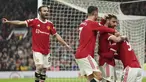 Pemain Manchester United Bruno Fernandes (kedua kanan) merayakan gol ke gawang Brentford pada pertandingan sepak bola Liga Inggris di Stadion Old Trafford, Manchester, Inggris, 2 Mei 2022. Manchester United menang 3-0. (AP Photo/Jon Super)
