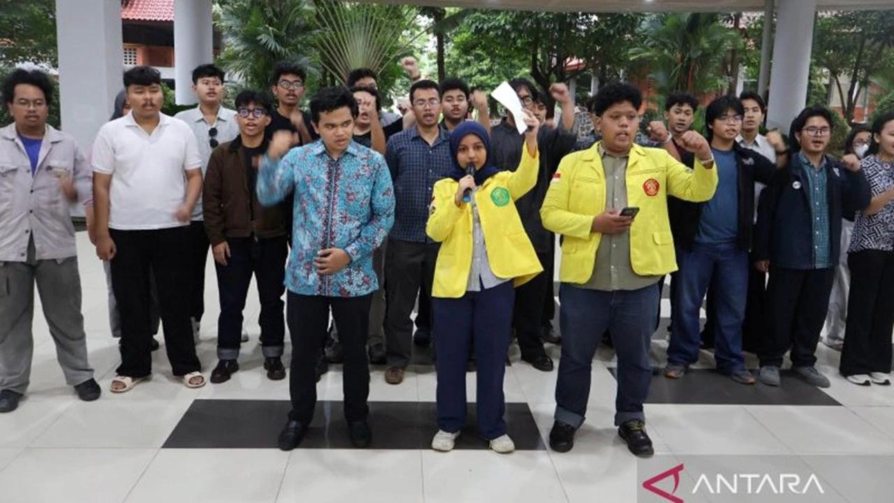DPR Sentil Kemendiktisaintek Heboh Dugaan Pelecehan Seksual di FH UI Seret 16 Mahasiswa