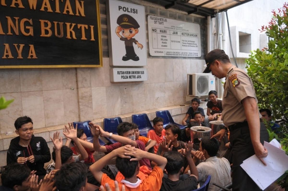 Ini puluhan Jakmania yang bikin ribut jelang final Piala Presiden