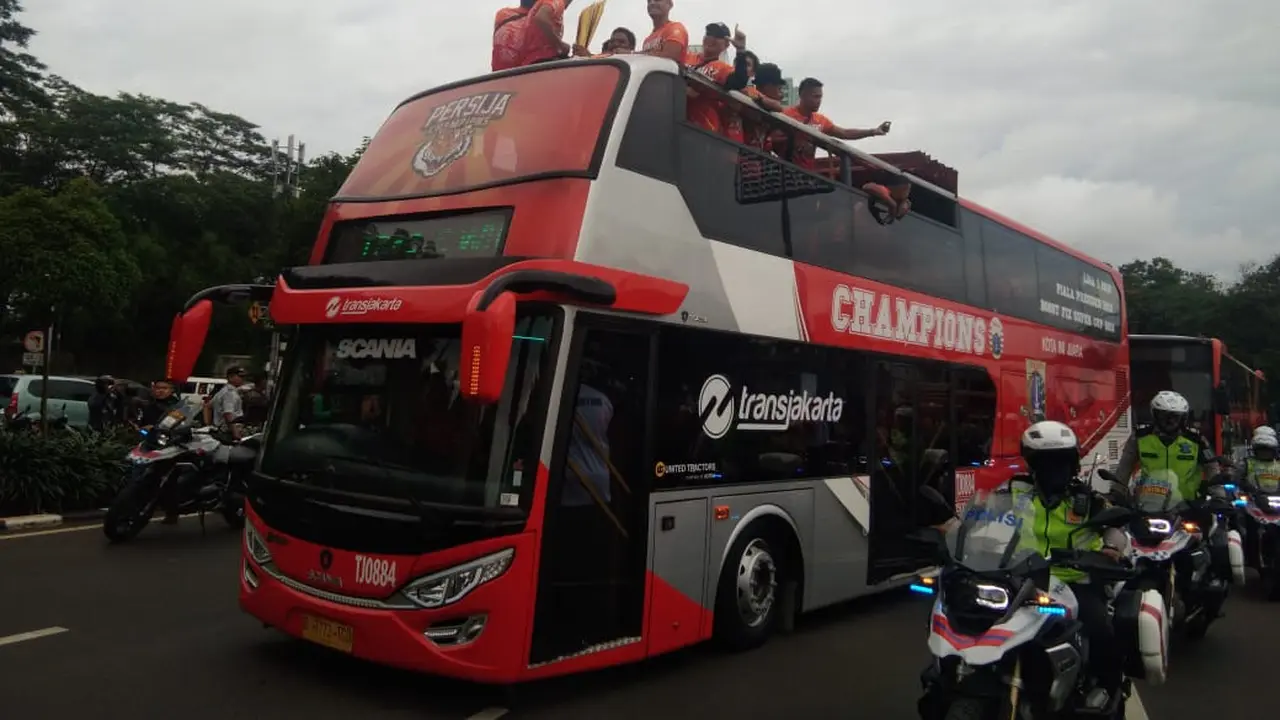 Persija Gelar Parade Kemenangan, Jakmania Padati Senayan