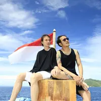 Nadine Chandrawinata dan Dimas Anggara. (Foto: instagram.com/nadinelist)