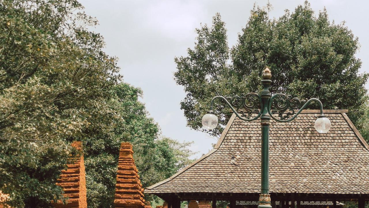Fakta Keraton Kasepuhan Cirebon yang Jarang Diketahui, Ada Ornamen Keramik Berisi Kisah dari Al Kitab