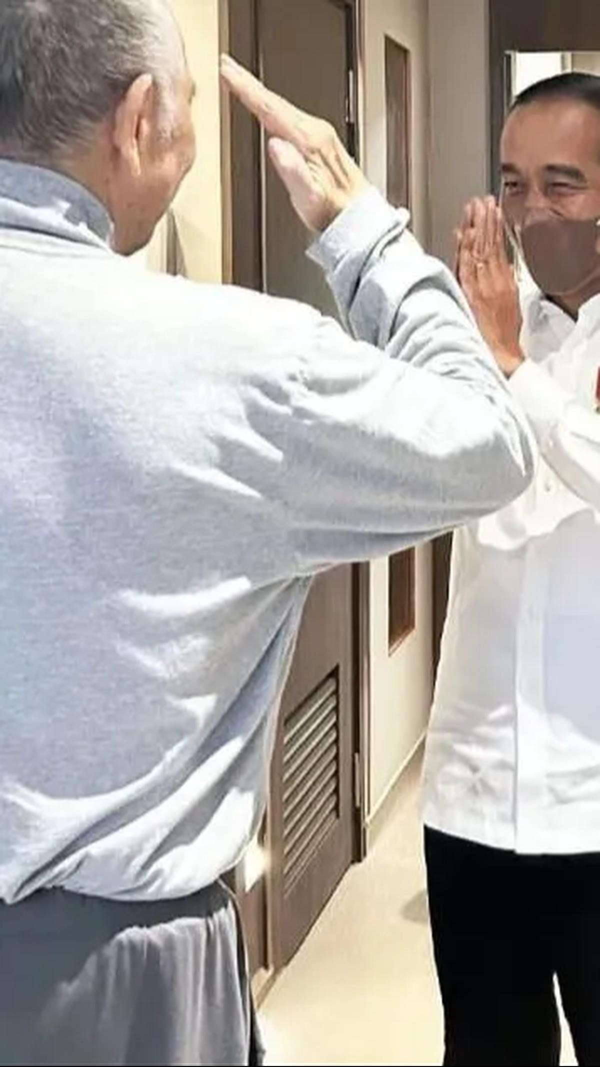 Sebulan di Singapura, Rambut Luhut Berubah Putih&nbsp;