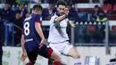 Sementara Lazio yang bertandang ke markas Cagliari di Stadion Sardegna Arena meski menag telak 3-0 namun mendapatkan perlawanan dari tuan rumah. Luis Alberto (kanan) dan kawan-kawan hanya unggul tipis dalam penguasaan bola 55 persen berbanding 45 persen. (LaPresse via AP/Alessandro Tocco)