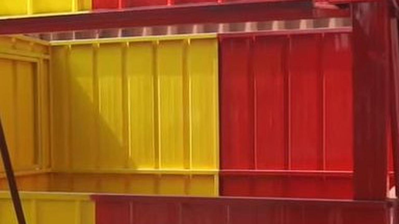 Desain Booth Container Minimalis dan Estetik