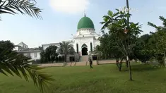 KH Hasyim Muzadi wafat di usia 73 tahun di Malang, Jawa Timur. Jenazahnya akan dimakamkan di Pondok Pesantren Al Hikam, Depok, Jawa Barat.