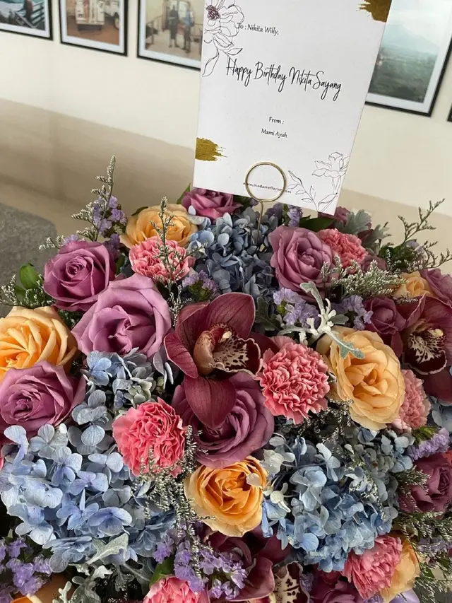 6 Momen Ulang Tahun Nikita Willy yang ke-27 Tahun, Gelar Virtual Lunch