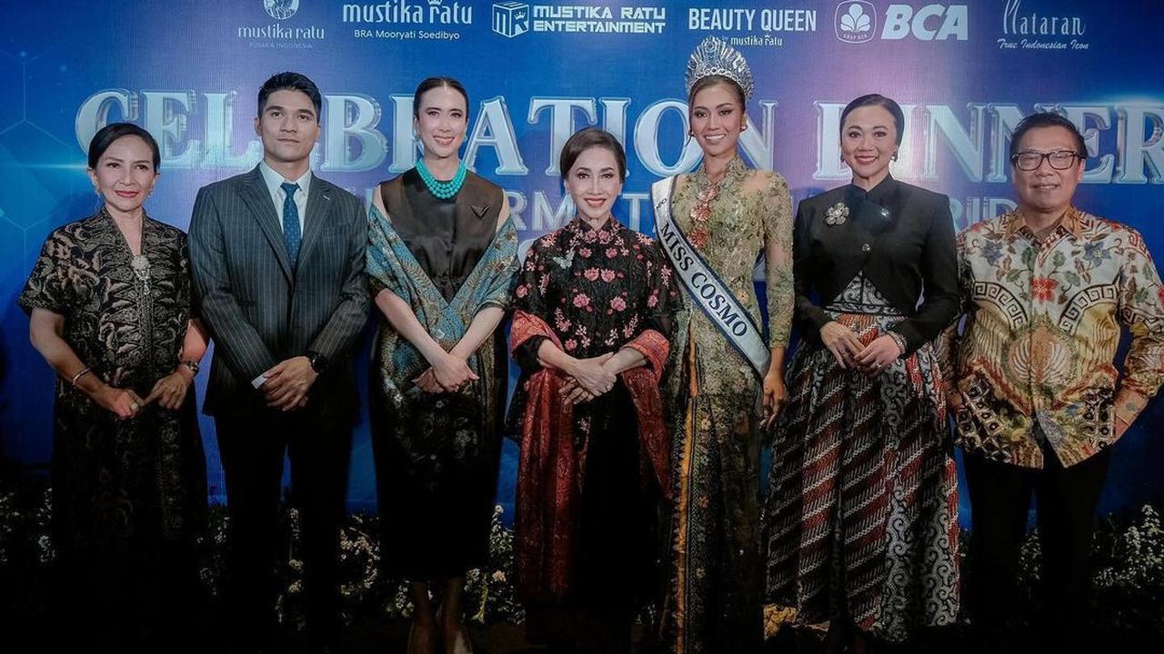 Pesona Menpar Widi Wardhana Bikin Tak Berkedip, Bersanding dengan Putri Pariwisata Sama-Sama Cantik